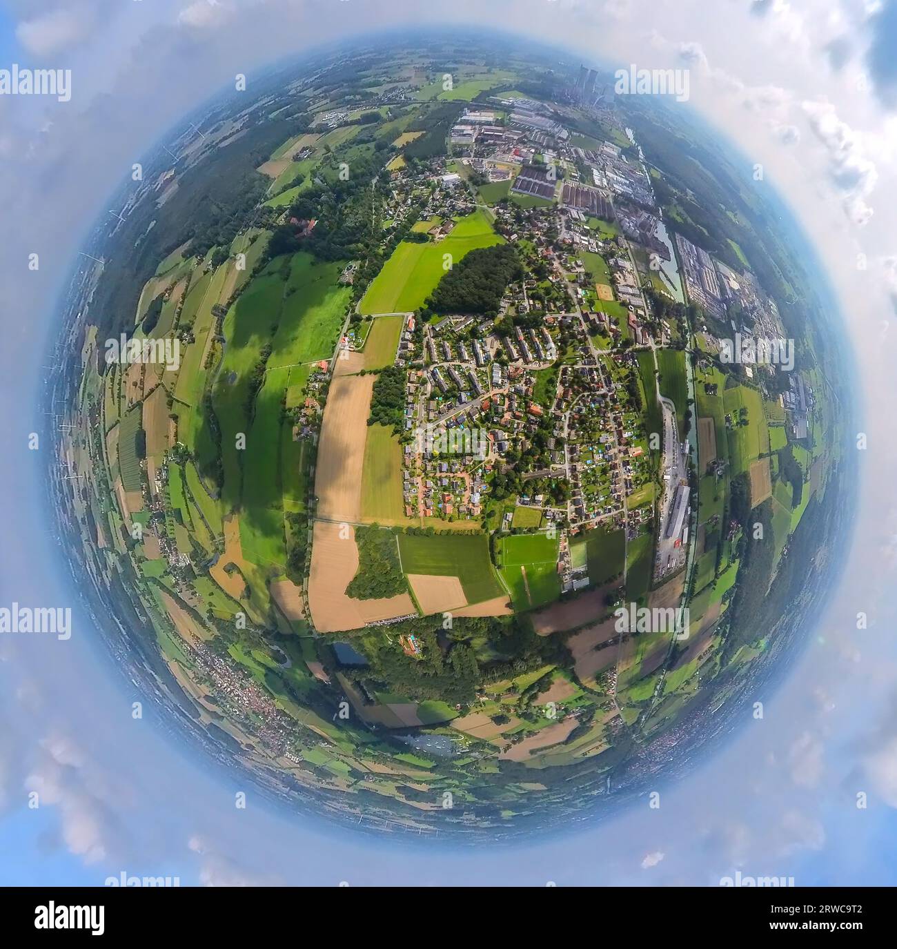 Vista aerea, vista della città di Uentrop, Mühlenstraße, globo, fotografia fisheye, fotografia a 360 gradi, Tiny World, Uentrop, Hamm, Ruhr, North Rhine-W. Foto Stock