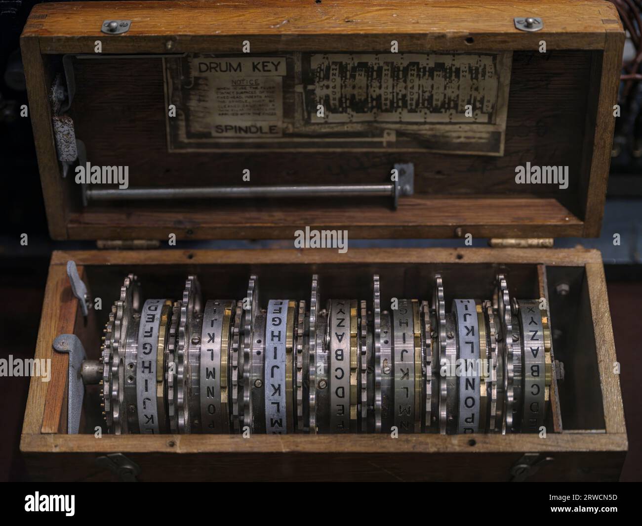 Tamburi Enigma Rotor - Un dettaglio di una delle esposizioni a Bletchley Park. Conosciuto come "Station X", Bletchley Park era la sede dei decodificatori, Alistair denn Foto Stock