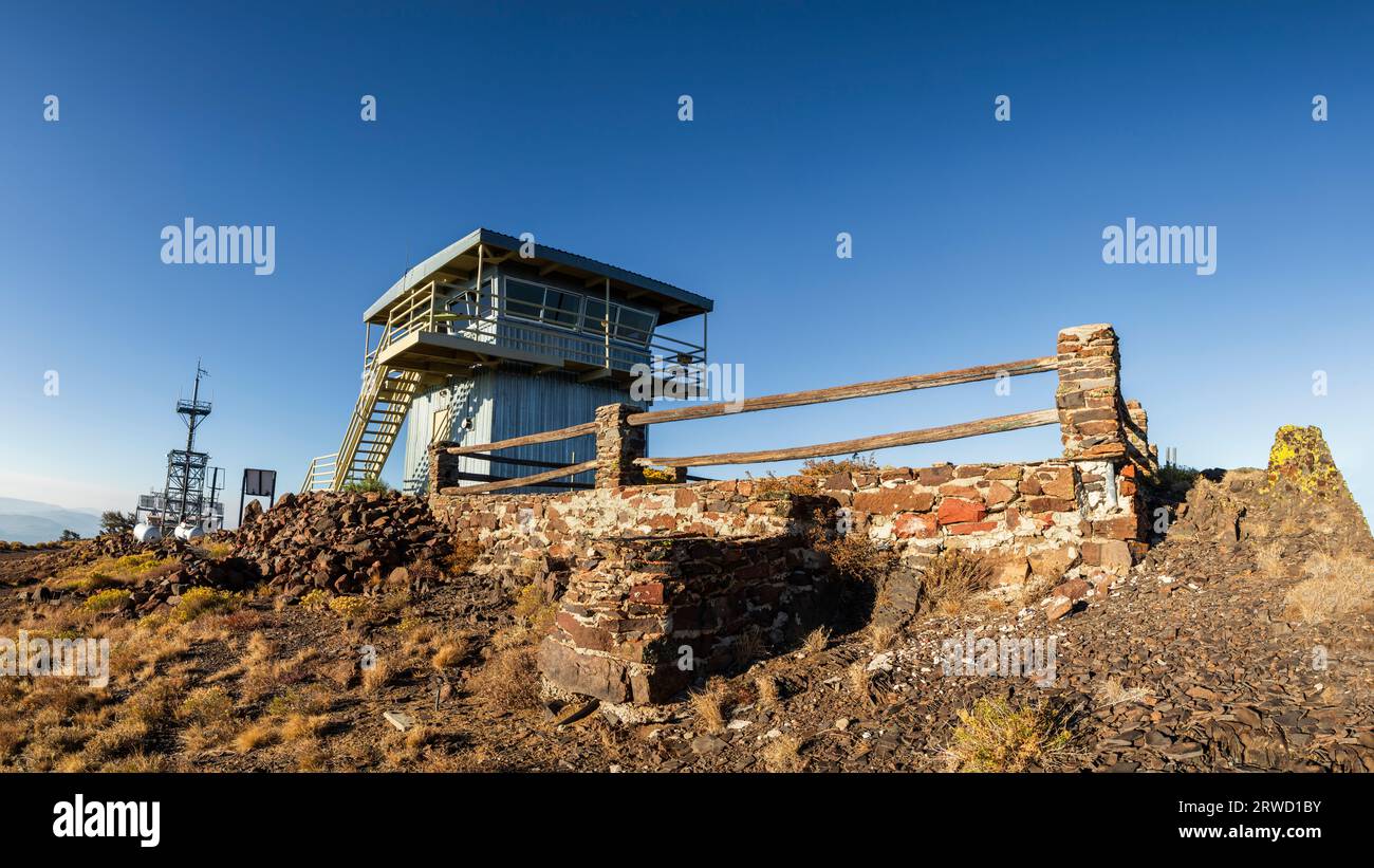 Fredonyer Peak Fire Lookout nella contea di Lassen, California, USA. Foto Stock