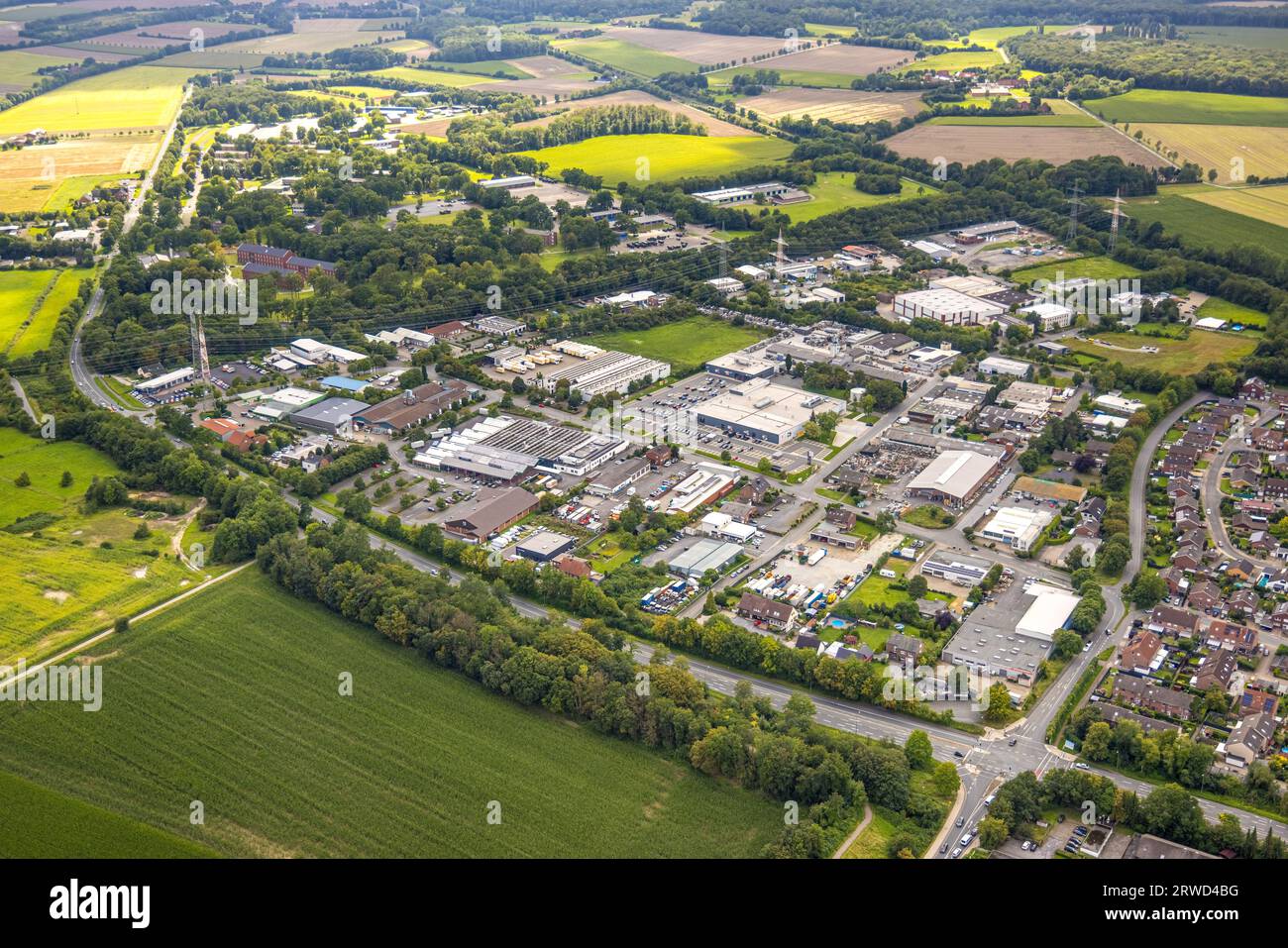 Vista aerea, uftbild, Kleiwellenfeld Industrial Park, Ahlen, zona della Ruhr, Renania settentrionale-Vestfalia, Germania, Germania, Europa, imprese commerciali, commercio Foto Stock