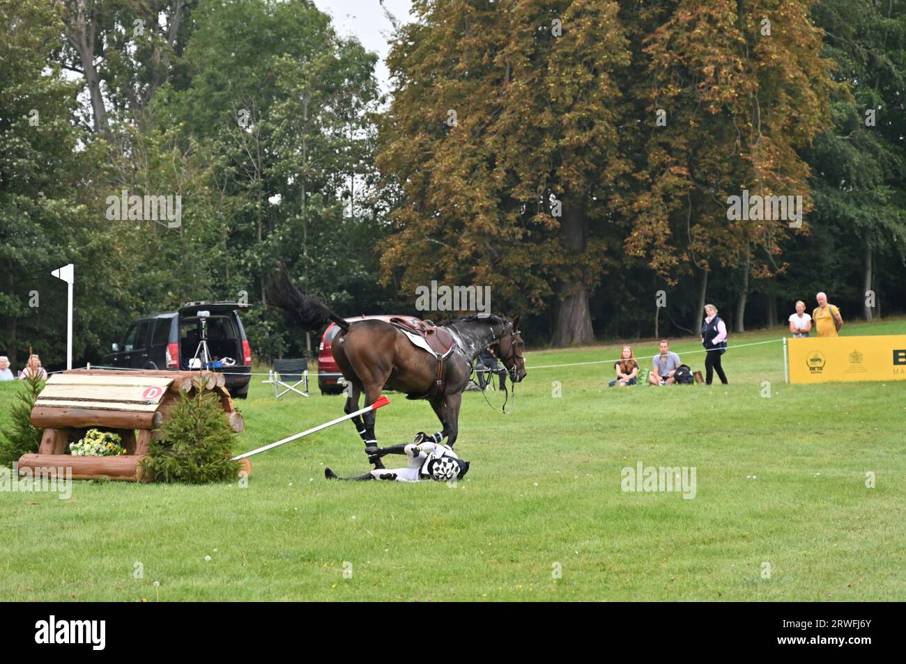 Louise Bradley su King of the Swingers, fase di cross country del CCI-L concorso 4* Blenheim Palace International Horse Trials 2023, Woodstock , o Foto Stock