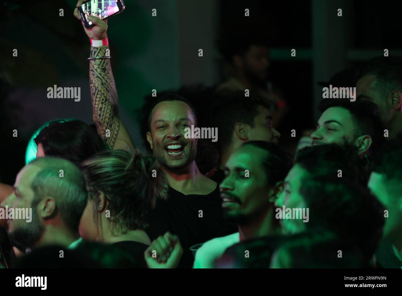 18 settembre 2023, San Paolo, San Paolo, Brasile: San Paolo (SP), 09/18/2023 Ã¢â‚¬â œ CINEMA/FILM/NOSSSO SONHO/BUCHECHA/SP - con Lucas Peteado e Juan Paiva, il lungometraggio '' Nosso Sonho'', che racconta la storia di Claudinho e Bochecha, ha vinto la première nella notte di questo lunedì (18). Celebrità, attori del cast e parenti erano allo Shopping Vila Olimpia, a San Paolo, per assistere al lancio del film, dopo che la pre Buchecha ha tenuto un ballo per la folla sul palco di SVO Secret nel proprio centro commerciale, i grandi successi del duo che ha segnato la storia degli anni '90 (Foto: Leco V Foto Stock