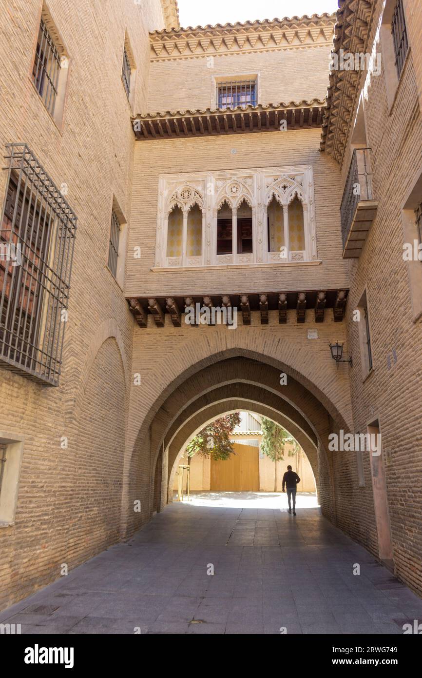 Arco y Casa del Deán, o Arco e Casa del Decano, Saragozza, Aragona, Spagna. Foto Stock
