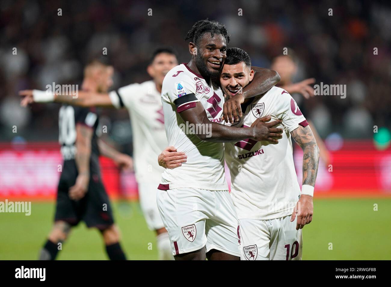 Il Torino Duvan Zapata e Nemanja Radonjic esultano dopo il gol durante la partita di serie A italiana US Salernitana vs Torino FC Are Foto Stock