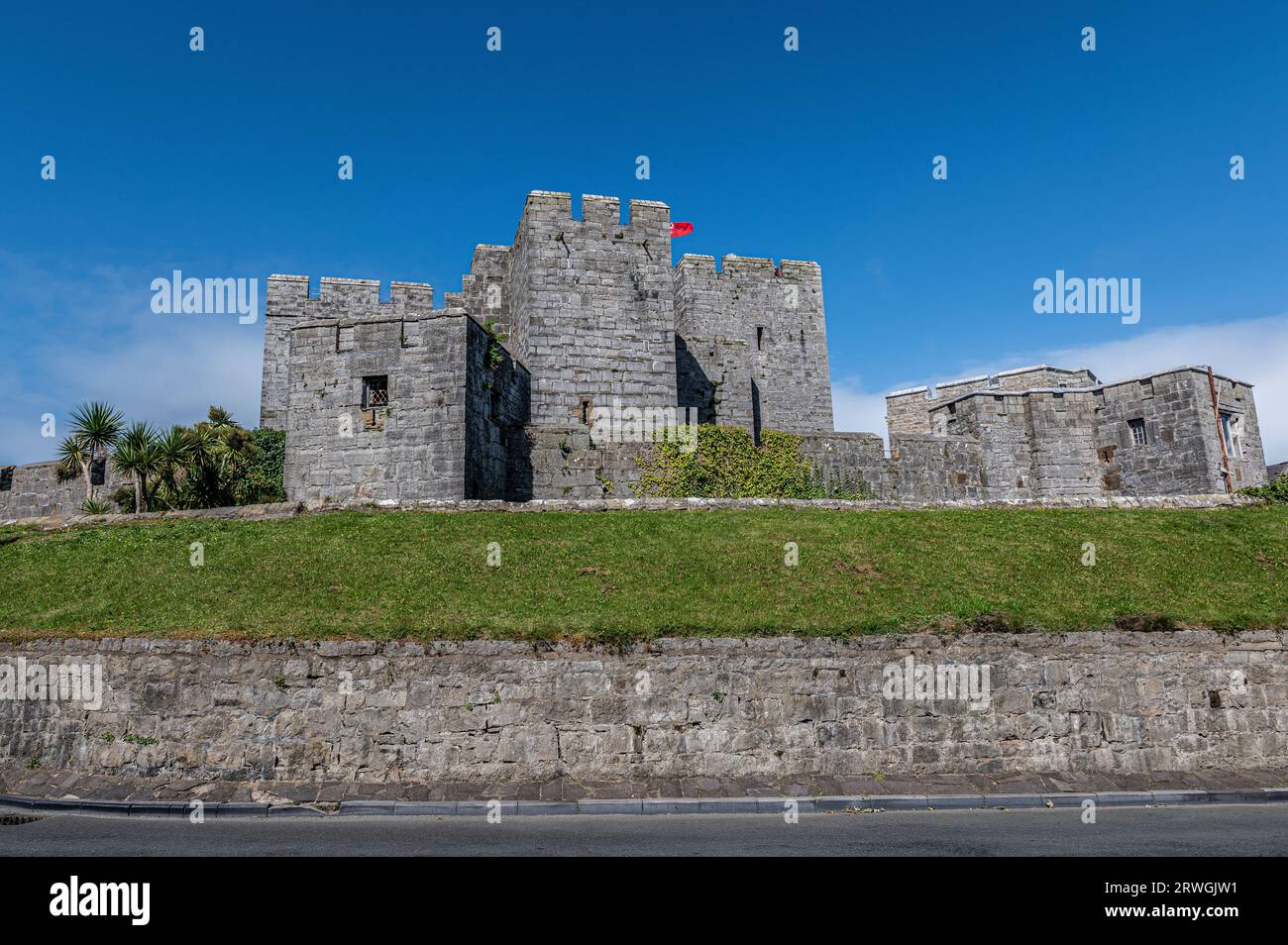Castello Rushen situato a Castletown, sull'IOM Foto Stock
