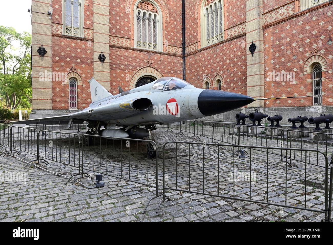 Vienna, Austria. Museo di storia militare di Vienna. Saab 35 OE Draken Foto Stock