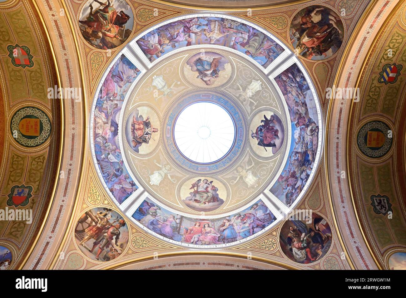 Vienna, Austria. Museo di storia militare di Vienna. Il fregio della cupola proviene dal pittore storico e di genere Karl von Blaas (1815-1894) Foto Stock