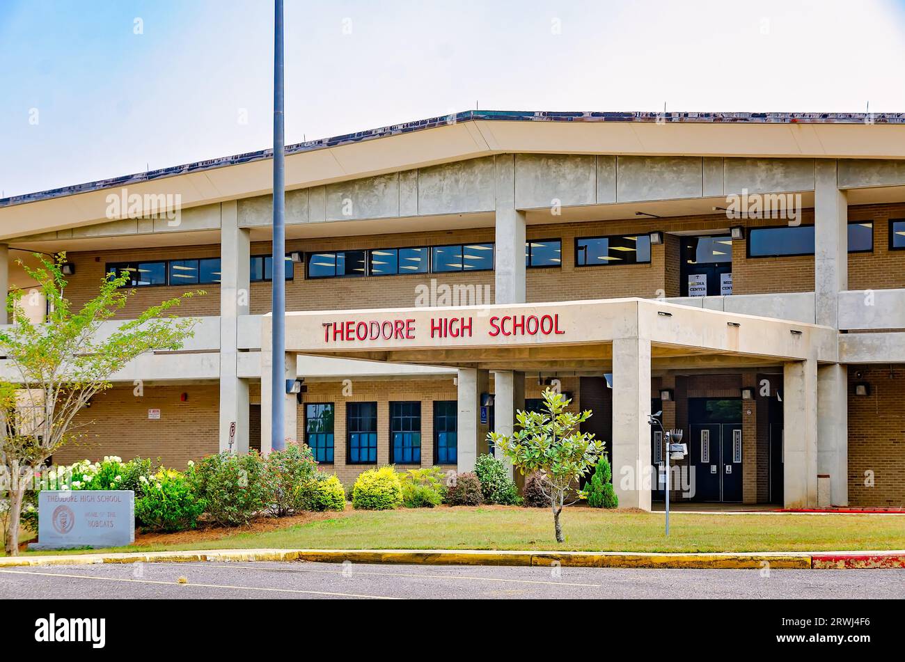 La Theodore High School è raffigurata, il 26 agosto 2023, a Theodore, Alabama. La scuola serve i gradi dal nove al dodici. Foto Stock