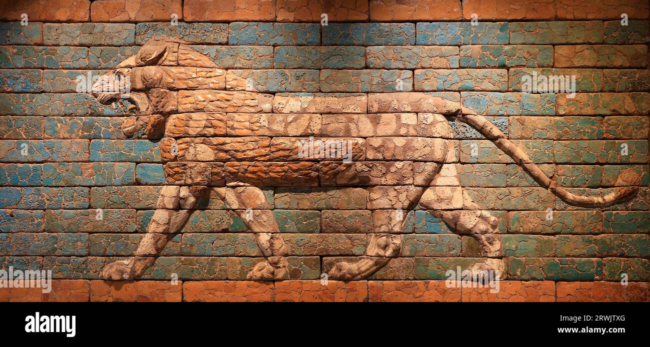 Lion from Processional Way bassorilievo, Iraq (Babilonia), Reign of Nabucodonosor II, 604-561 a.C. Foto Stock