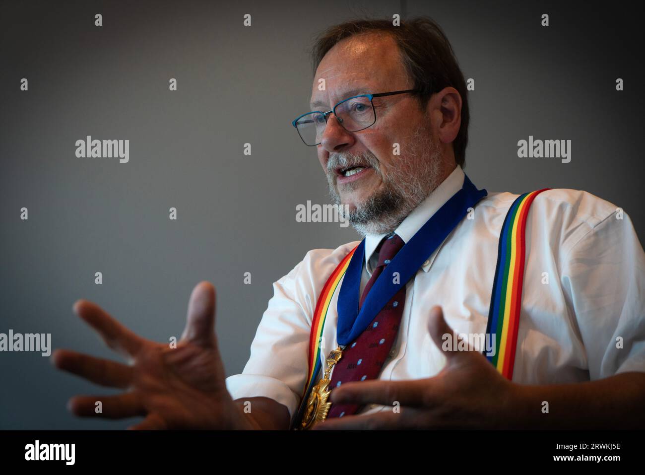 Il neo-eletto presidente del Consiglio della British Medical Association, il professor Philip Banfield, raffigurato nella loro riunione annuale di rappresentanza a Liverpool. Il professor Banfield è un ostetrico, educatore e accademico con sede nel Galles del nord. Attualmente è presidente del BMA Welsh Consultants Committee, è il presidente del BMA Welsh Council ed è membro del Consiglio britannico dal 2012. Vive in Galles, è sposato con un medico di famiglia e ha un figlio che è anche un medico di famiglia. Foto Stock