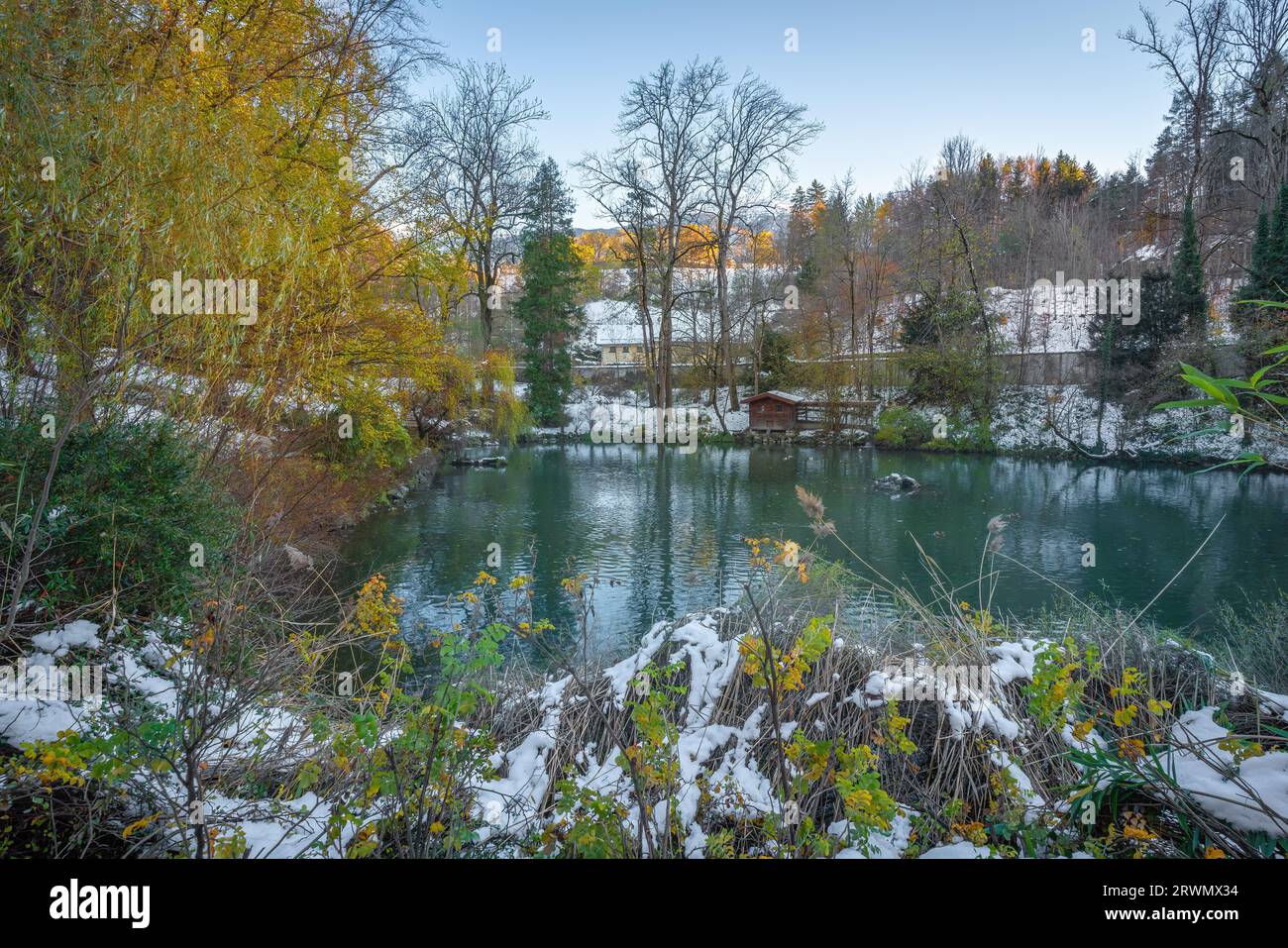 Grand Pond al Parco del Castello di Ambras - Innsbruck, Austria Foto Stock