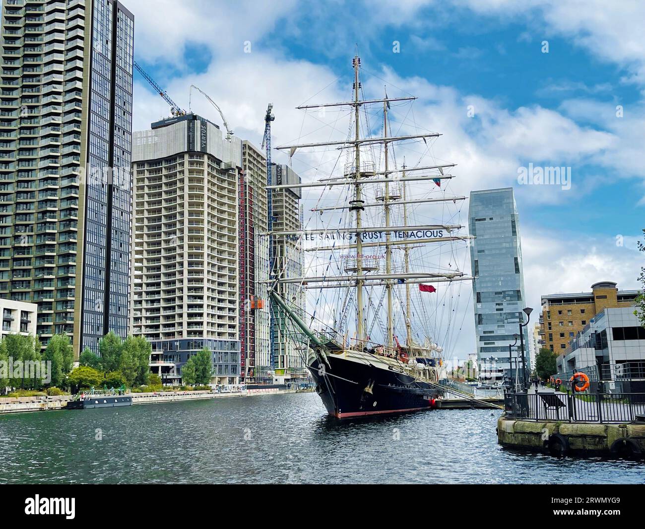 Londra, Regno Unito, 18 settembre 2023. TENACE, la più grande nave alta in legno del suo genere al mondo. Credit PatPhoto/Alamy S Foto Stock