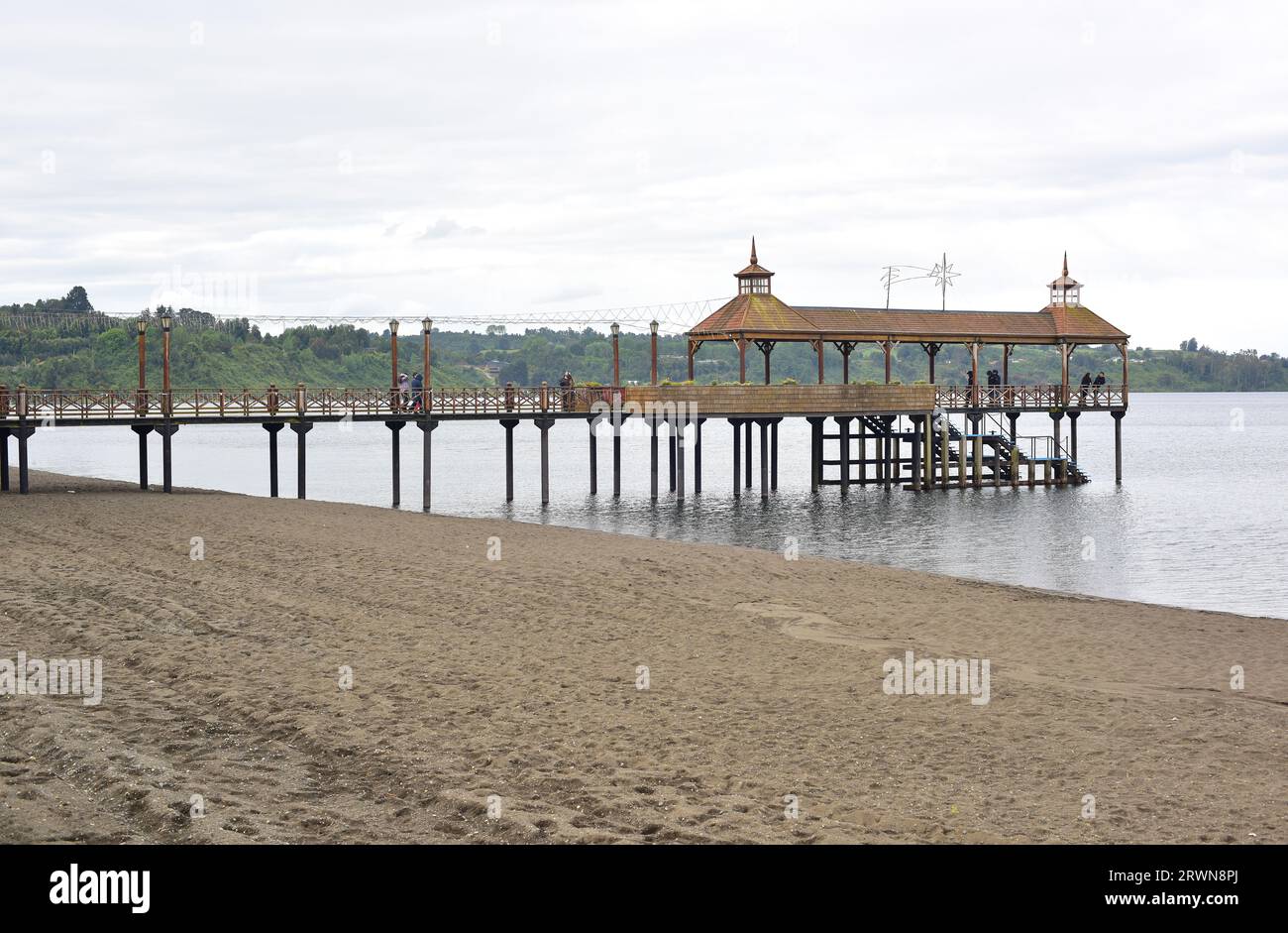 Frutillar città e Llanquihue lago. Frutillar fu fondata dai coloni tedeschi. Regione di Los Lagos, Cile. Foto Stock