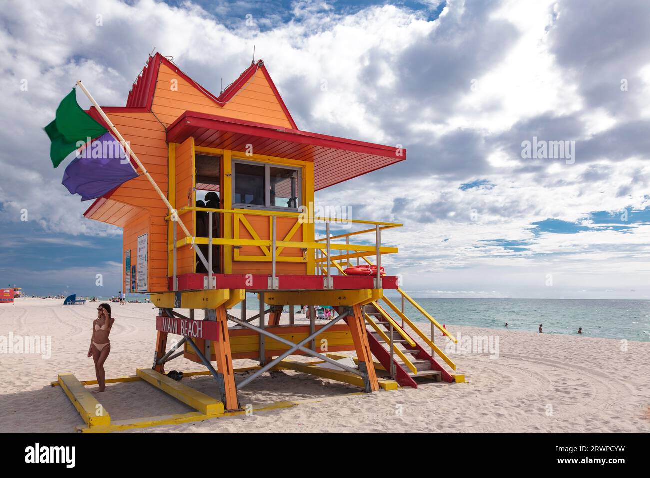 TORRE DEI BAGNINI DELLA CITTÀ DI MIAMI BEACH, 8th Street, Ocean Drive, Miami Beach: Quartiere Art Deco South Beach, costruito a metà degli anni '1990 dopo l'uragano Andrew Foto Stock