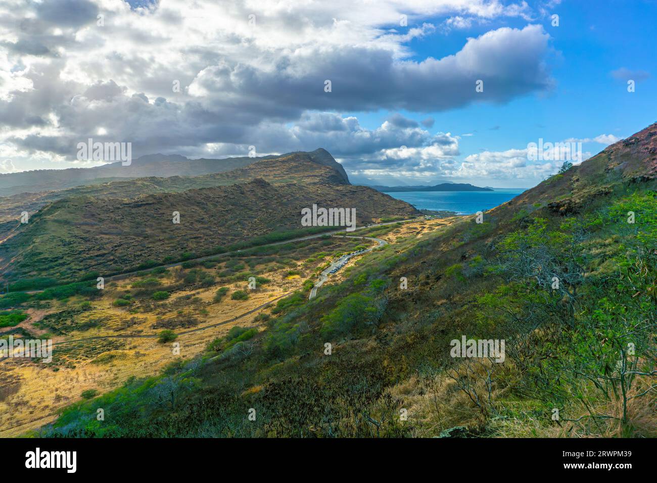 Splendida vista della costa sud-orientale di Oahu, Hawaii, dal sentiero del faro Makapu'u Point. Foto Stock