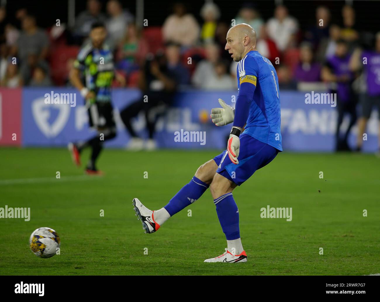 20 settembre 2023: Atlanta United FC portiere (1) Brad Guzan passa il pallone durante una partita di calcio tra il D.C. United e l'Atlanta United FC all'Audi Field di Washington DC. Justin Cooper/CSM (immagine di credito: © Justin Cooper/Cal Sport Media) Foto Stock