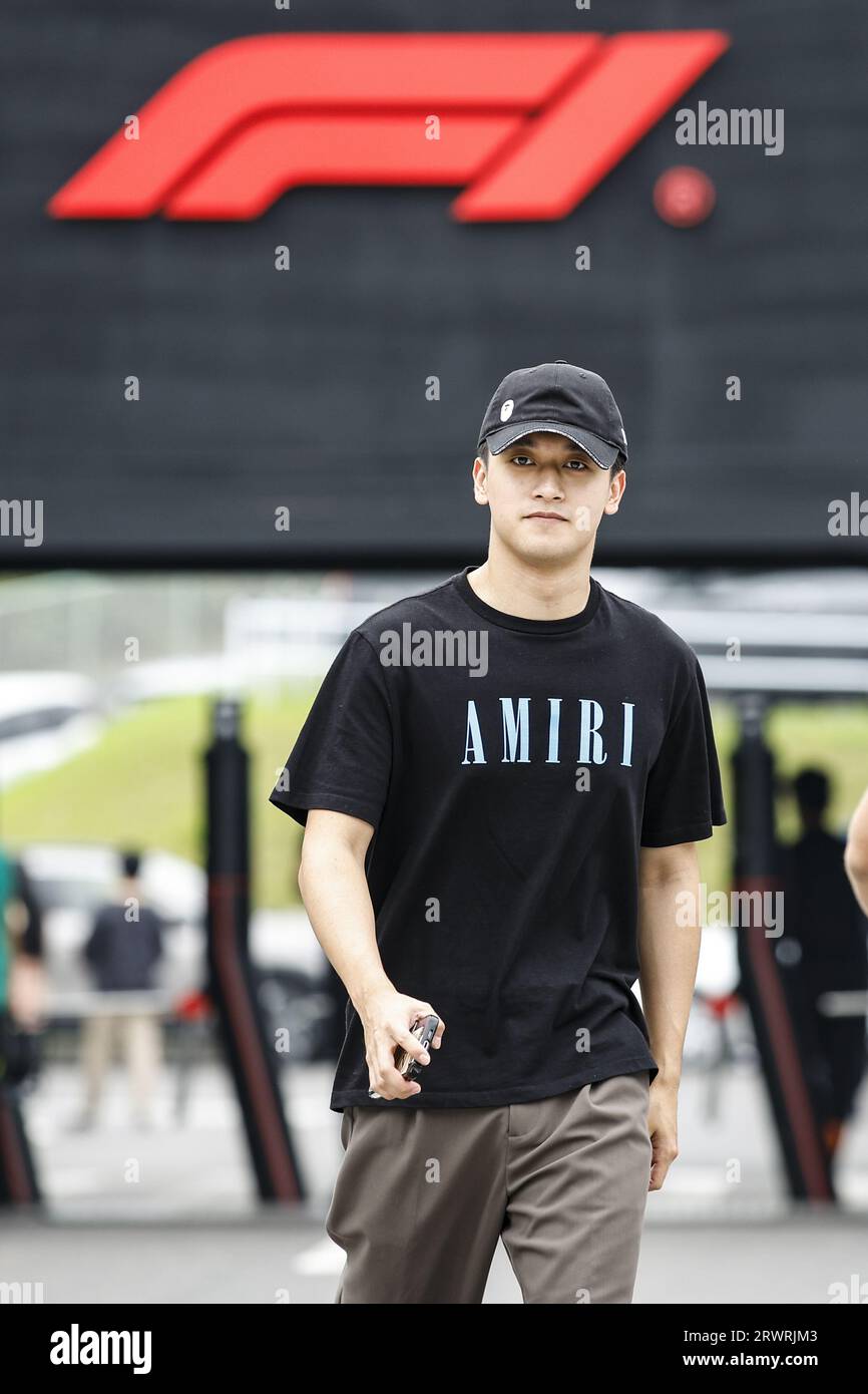 Suzuka, 21/09/2023, ZHOU Guanyu (chi), Alfa Romeo F1 Team stake C43, ritratto durante il Gran Premio di Formula 1 giapponese 2023 Lenovo, sedicesimo round del Campionato Mondiale di Formula 1 2023 dal 22 al 24 settembre 2023 sul Suzuka International Racing Course, a Suzuka Foto Stock