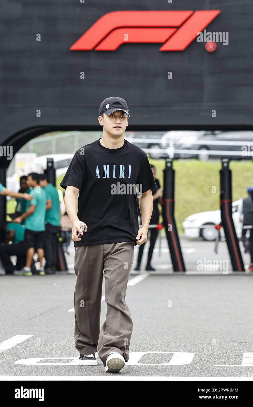 Suzuka, 21/09/2023, ZHOU Guanyu (chi), Alfa Romeo F1 Team stake C43, ritratto durante il Gran Premio di Formula 1 giapponese 2023 Lenovo, sedicesimo round del Campionato Mondiale di Formula 1 2023 dal 22 al 24 settembre 2023 sul Suzuka International Racing Course, a Suzuka Foto Stock