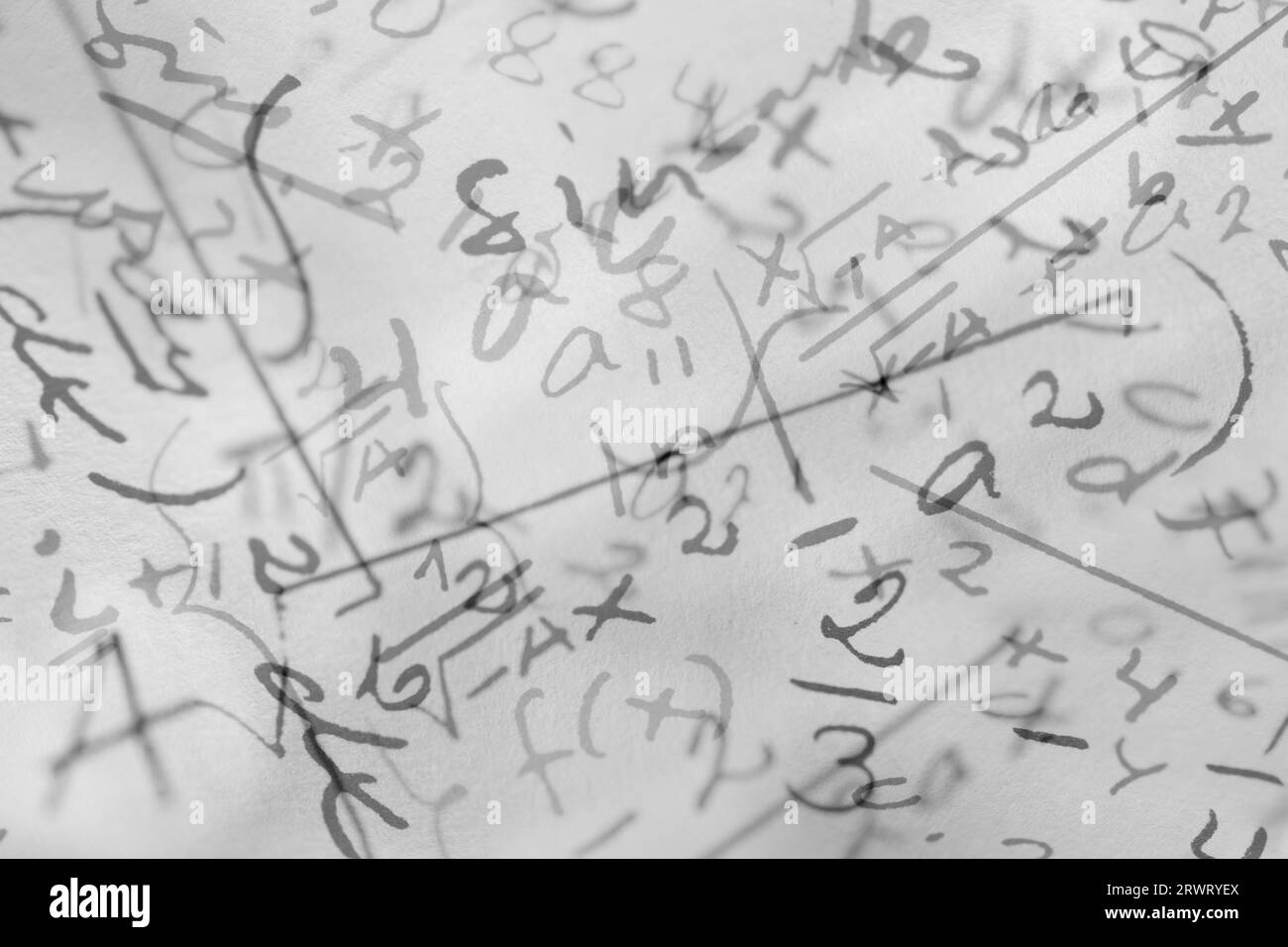Fotocomposizione di formule matematiche scritte a mano, adatte per lo sfondo Foto Stock
