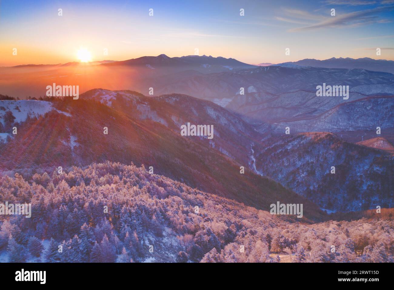 Monomiishi, sole mattutino, catena montuosa di Yatsugatake e Alpi meridionali Foto Stock