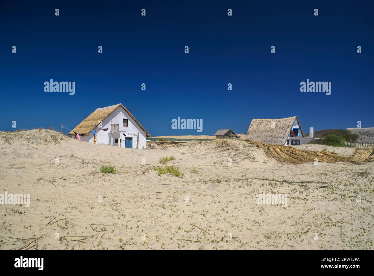 Case nelle dune di sabbia vicino Cabo Polonio in Uruguay in Sud America Foto Stock