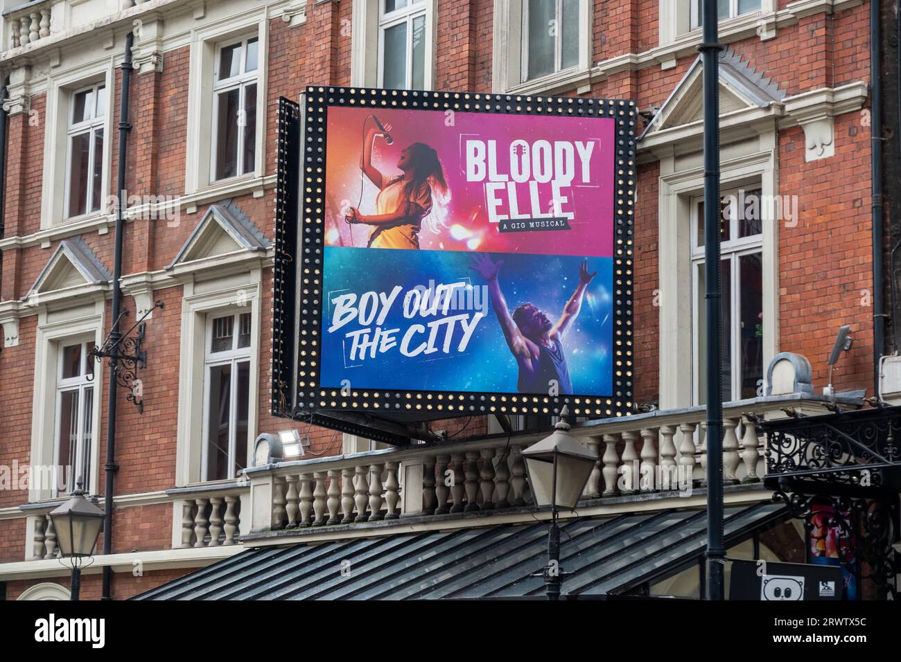 LONDRA - 18 SETTEMBRE 2023: Bloody Elle and Boy Out the City al Nimax Theatre, musical di Lauryn Redding nel West End Foto Stock