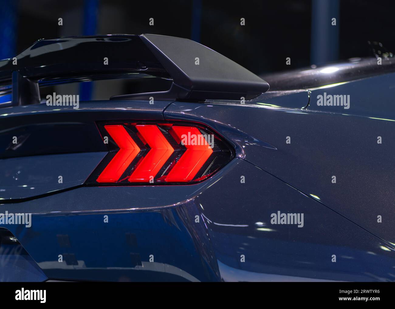DETROIT, mi/USA - 13 SETTEMBRE 2023: Primo piano di una Ford Mustang Dark Horse del 2024, North American International Detroit Auto Show (NAIAS). Foto Stock