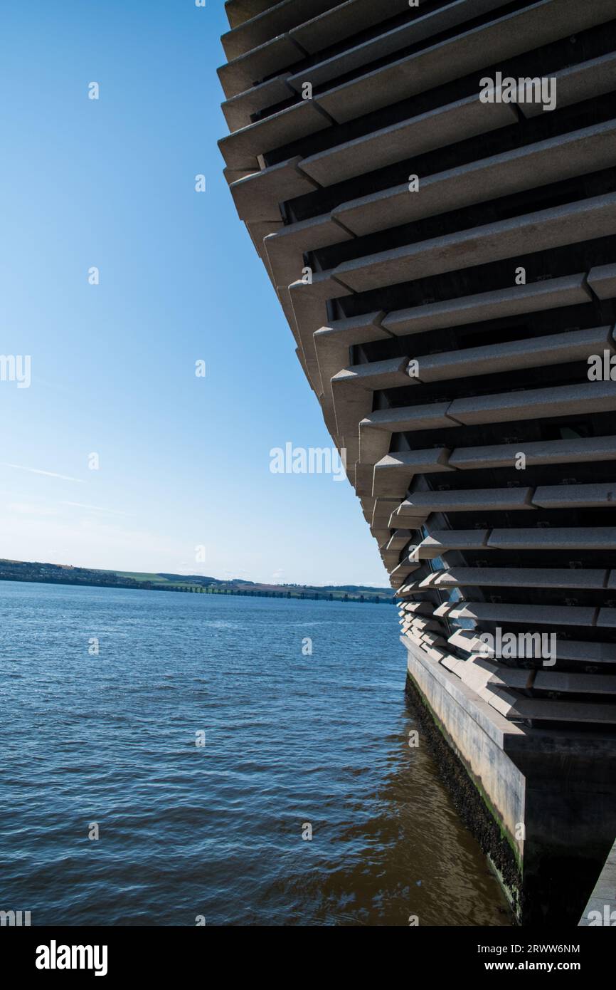 Il V&A Museum - Scotlands Design Museum sul lungomare di Dundee, Scozia, Regno Unito Foto Stock