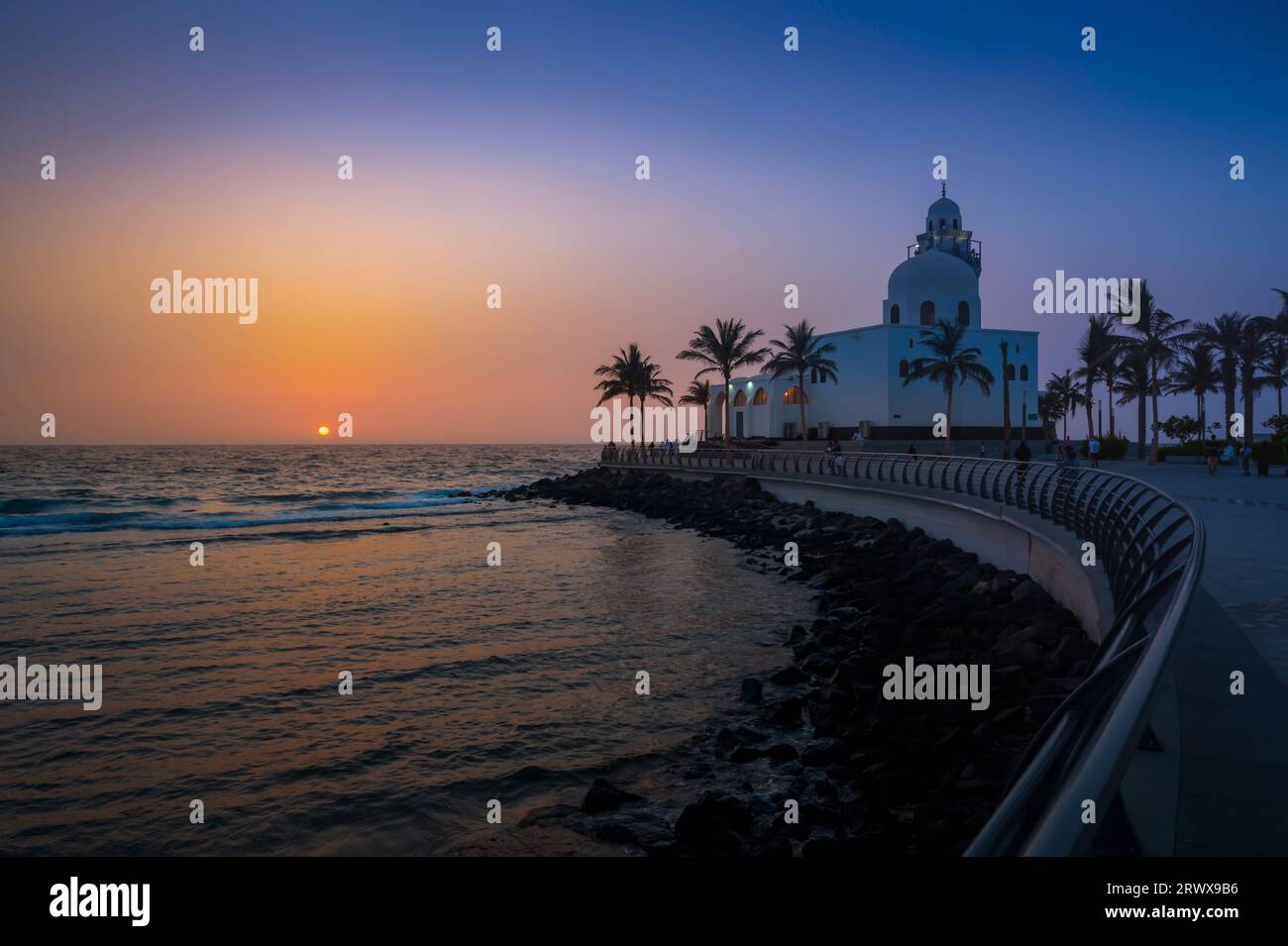 Moschea dell'isola di Jeddah al tramonto Foto Stock