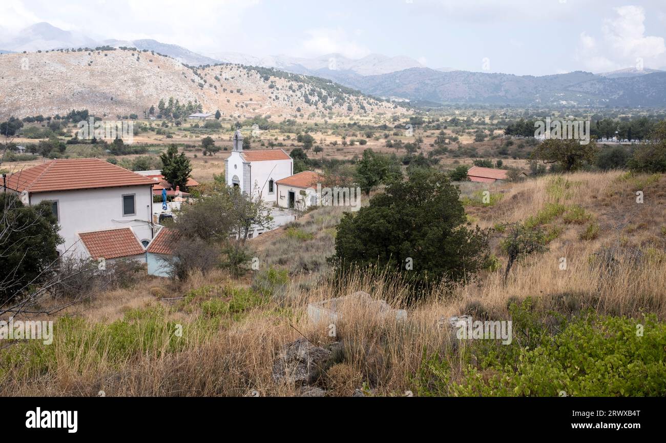 Paesaggio rurale tipico, area del Parco ecologico Lasinthos, Pianura Lasithi, Creta, Grecia Foto Stock