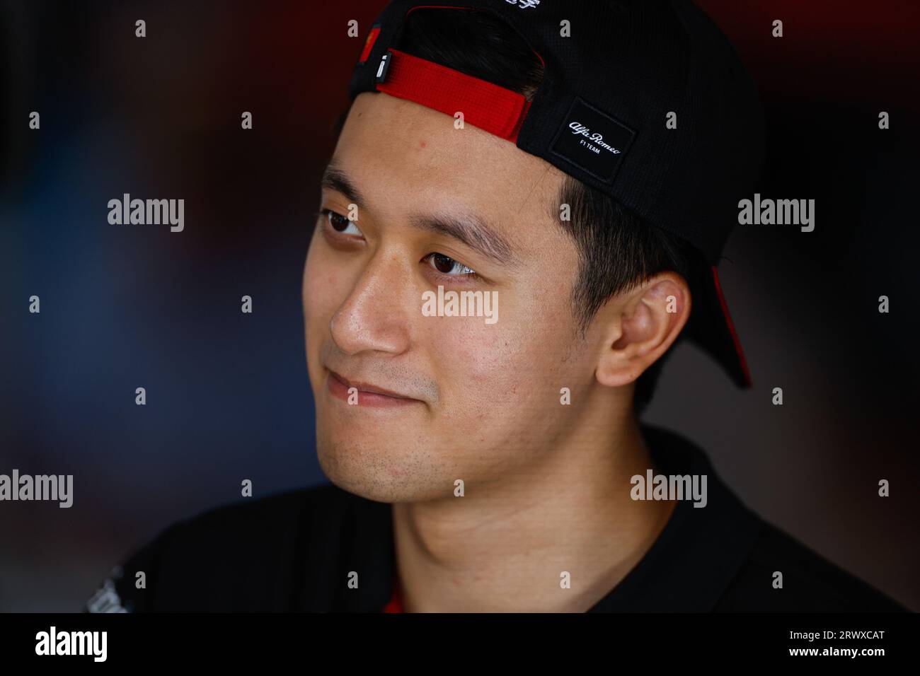 ZHOU Guanyu (chi), Alfa Romeo F1 Team puntata C43, ritratto durante il Gran Premio di Formula 1 Lenovo del 2023, sedicesimo round del Campionato del mondo di Formula 1 2023 dal 22 al 24 settembre 2023 sul Suzuka International Racing Course, a Suzuka Foto Stock