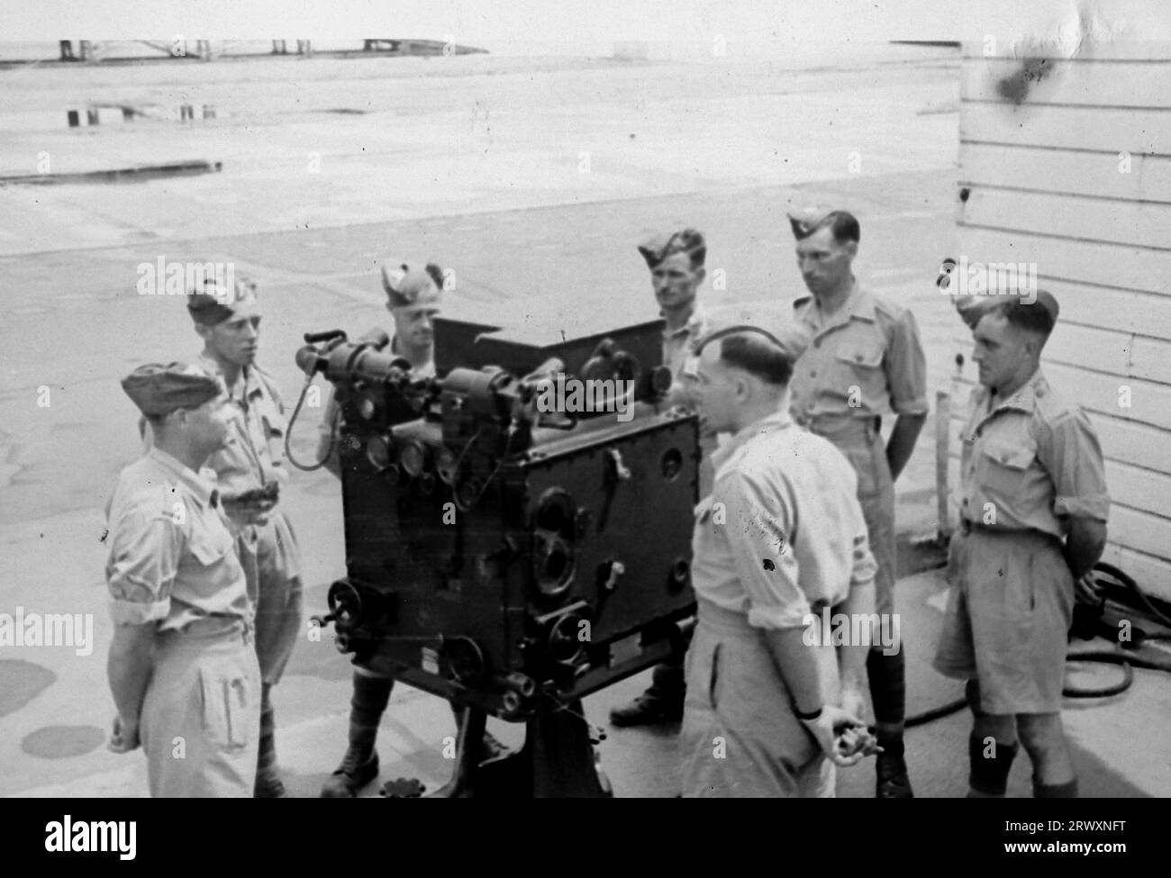 Predictor Team, Camp Davis, Onslow County, North Carolina. Fotografia rara: Da una collezione compilata da un militare britannico sconosciuto che copre la No. 1 Composite Demonstration, AA Battery, tour degli Stati Uniti, dall'11 luglio 1943. Si tratta di una delle oltre cento immagini della collezione che erano in media di circa 4 x 3 pollici. Foto Stock