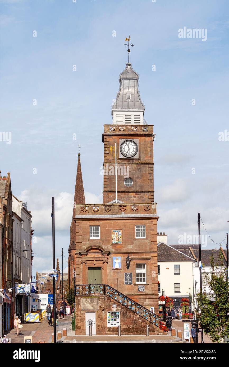 L'edificio Midsteeple nella strada principale di Dumfries, in Scozia Foto Stock