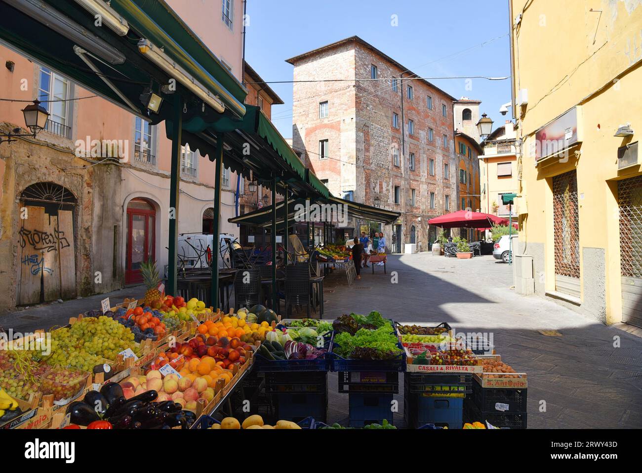 Pisa, Italia. 19 settembre 2023. Mercato ortofrutticolo a Pisa, Toscana. Foto di alta qualità Foto Stock