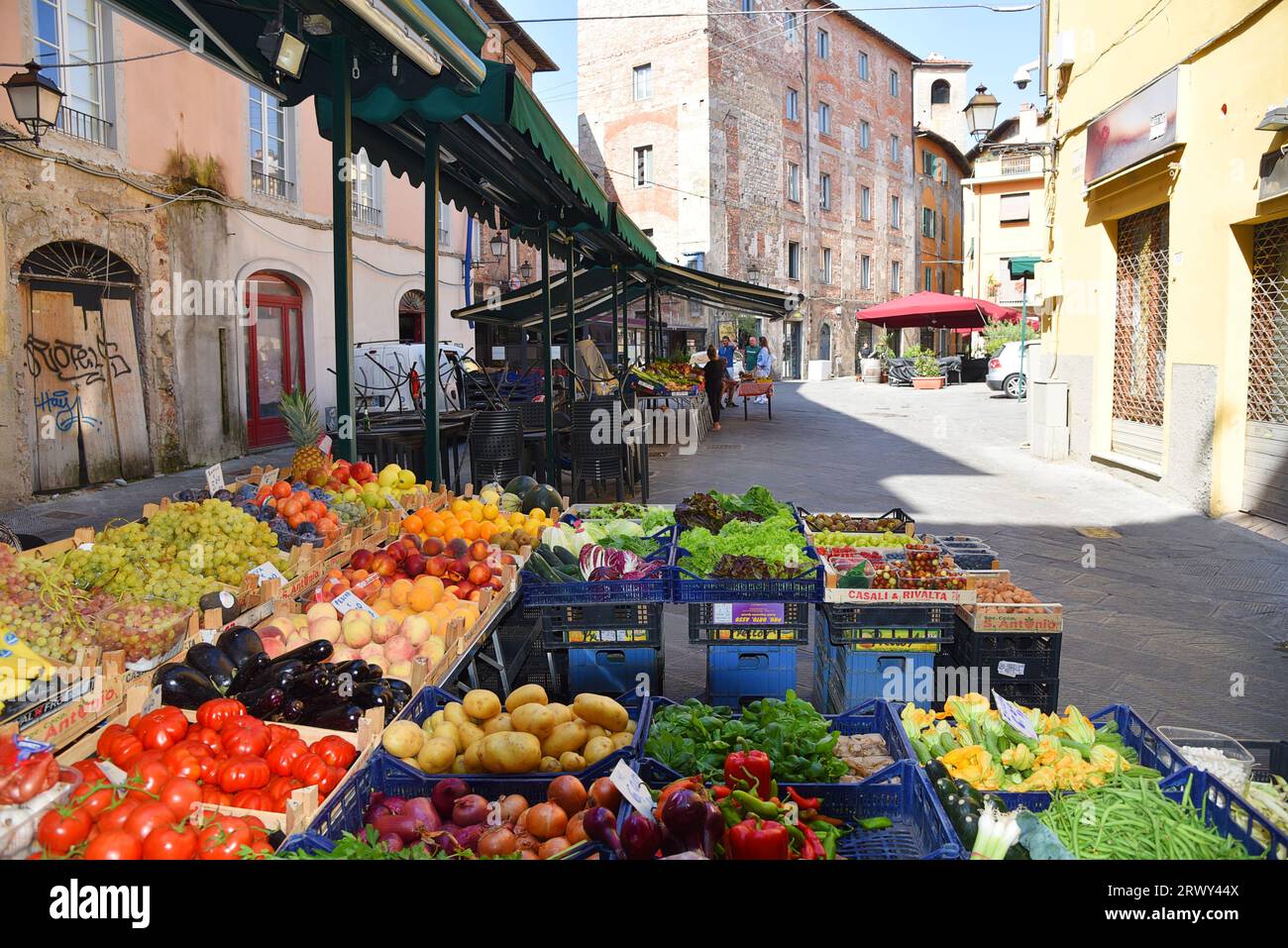 Pisa, Italia. 19 settembre 2023. Mercato ortofrutticolo a Pisa, Toscana. Foto di alta qualità Foto Stock