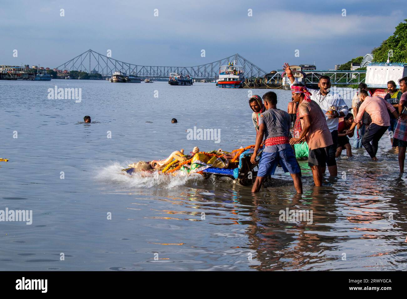 LORD GANESH BISARJAN (IMMERSIONE) Foto Stock