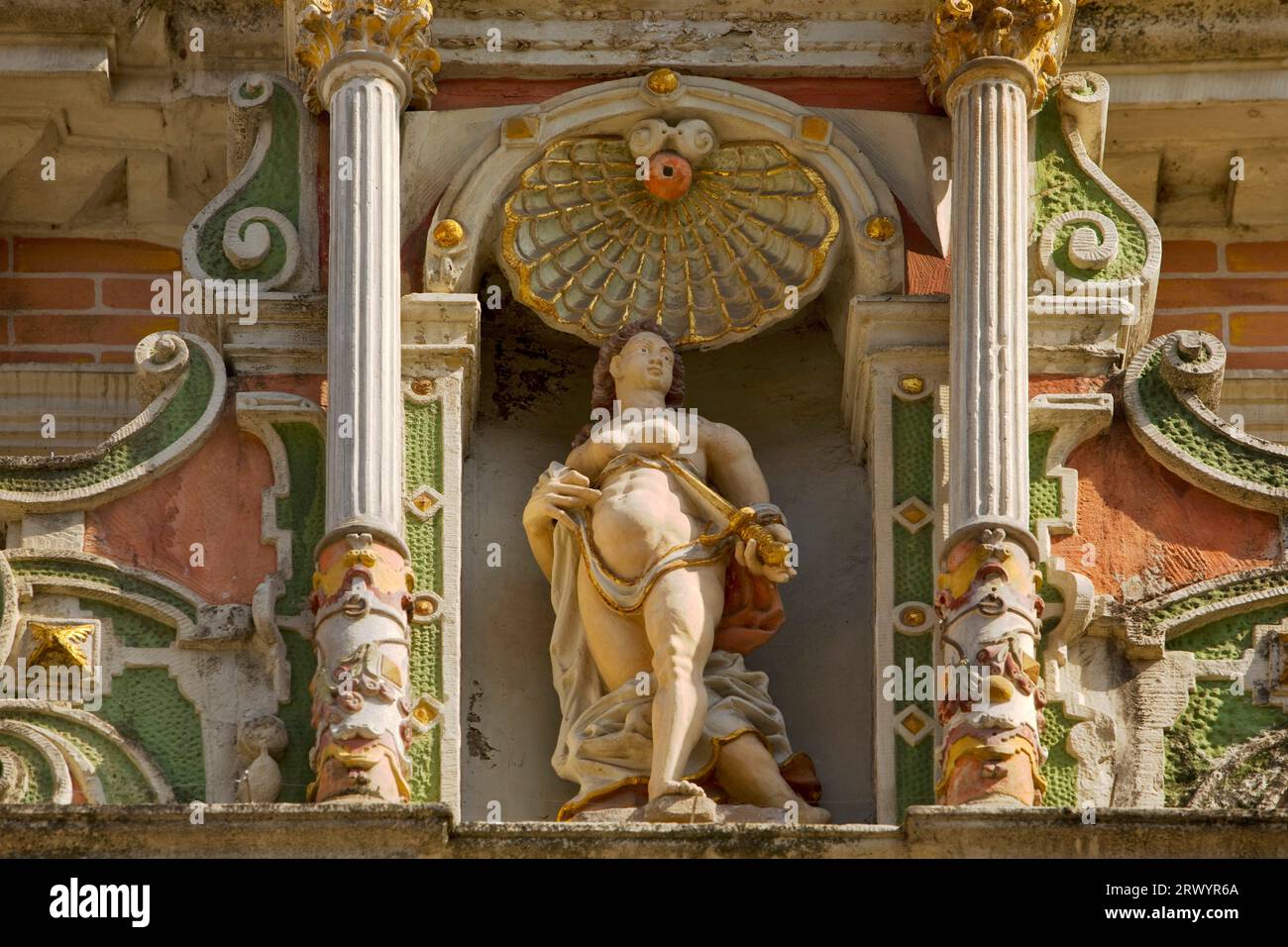 Statua di Lucrezia nella casa Leisthaus nella città vecchia di Hameln , Germania, bassa Sassonia, Hamelin Foto Stock