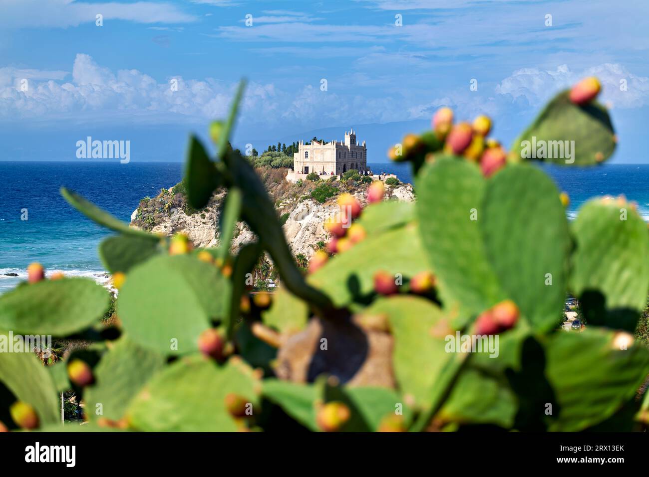 Tropea Calabria Italia. Monastero di Santa Maria dell'Isola Foto Stock