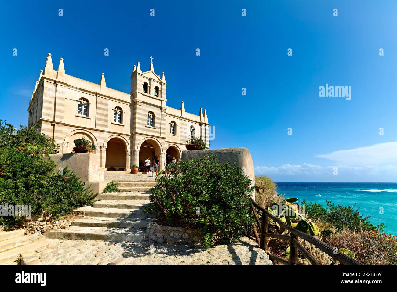 Tropea Calabria Italia. Monastero di Santa Maria dell'Isola Foto Stock