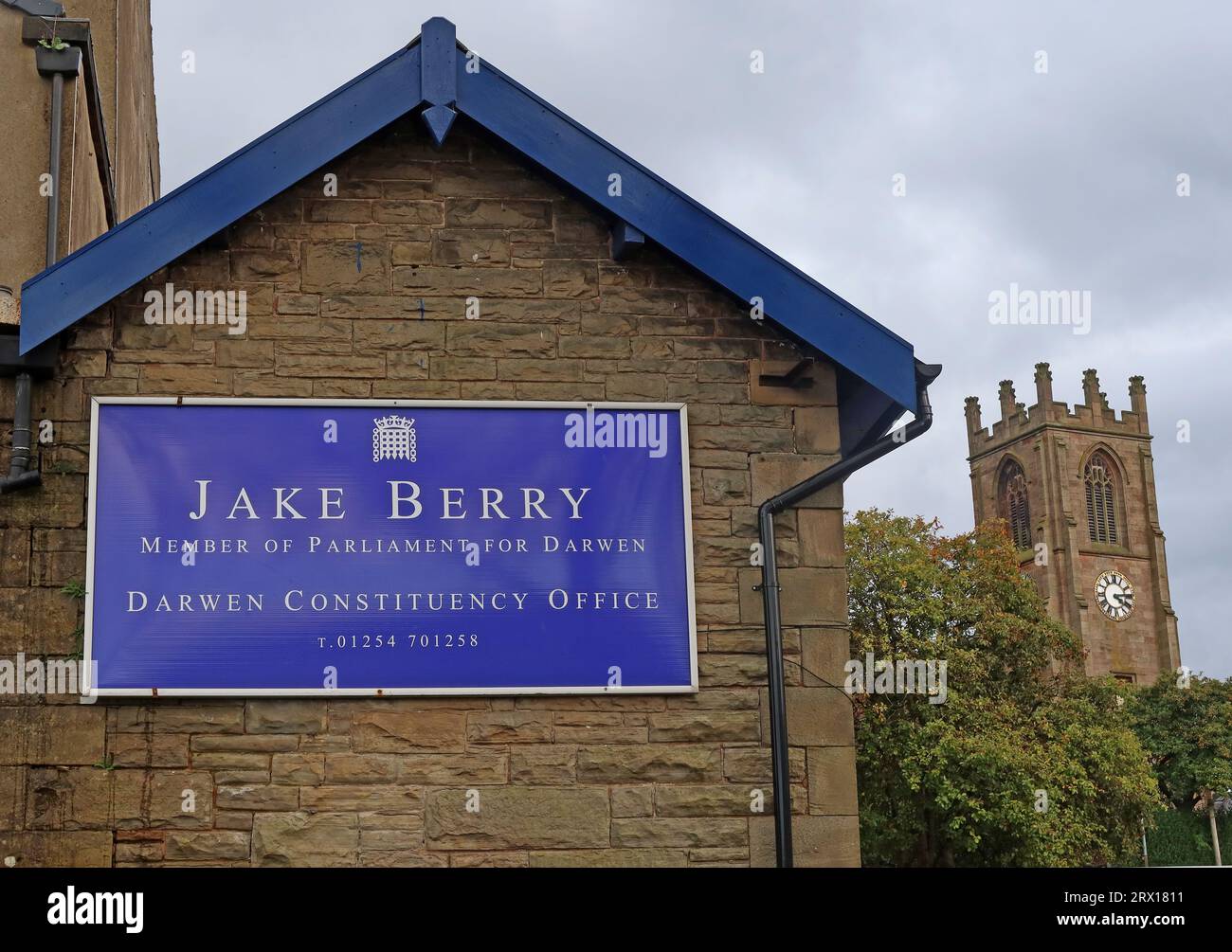Ufficio del collegio elettorale del Parlamento di Jake Berry, membro conservatore del parlamento per Darwen, Lancashire, Inghilterra, Regno Unito, BB3 2RG Foto Stock