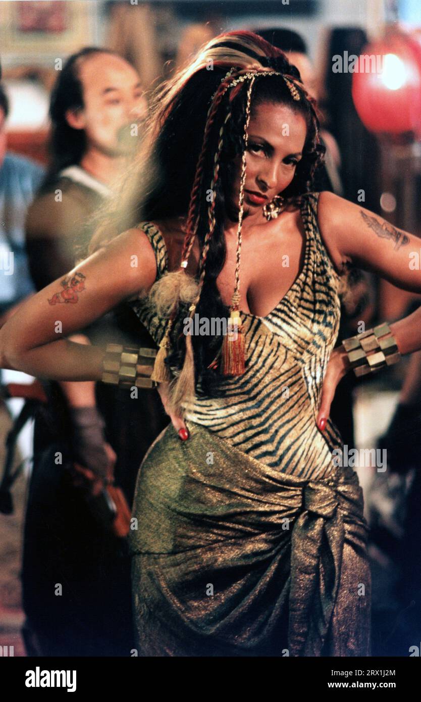 PAM GRIER in FUGA DA L. A. (1996), diretto da JOHN CARPENTER. Credito: IMMAGINI DI PARAMOUNT/INTRATTENIMENTO RYSHER/album Foto Stock