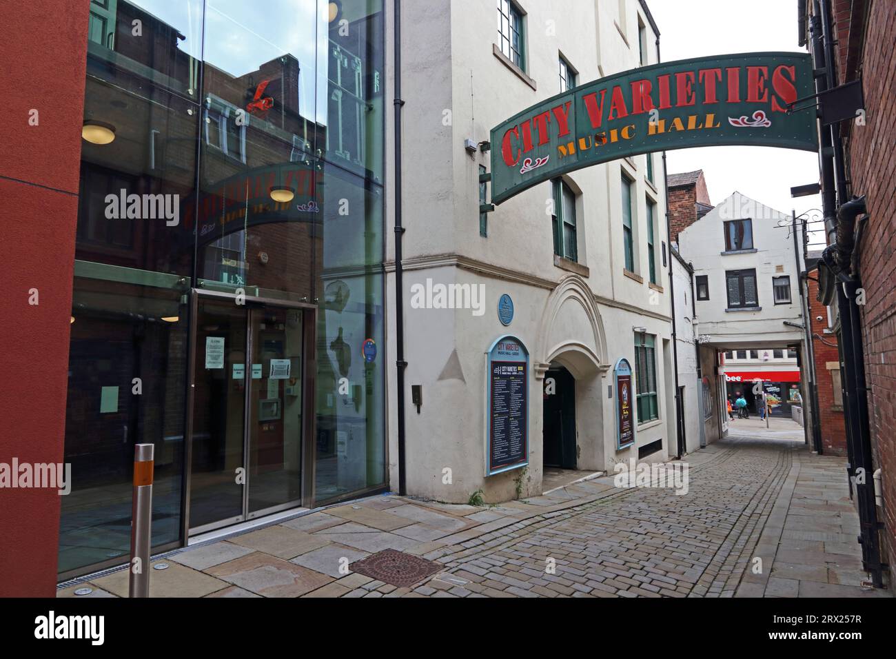 Cartello e ingresso al City Variety Music Hall, Swan Street, Leeds Foto Stock