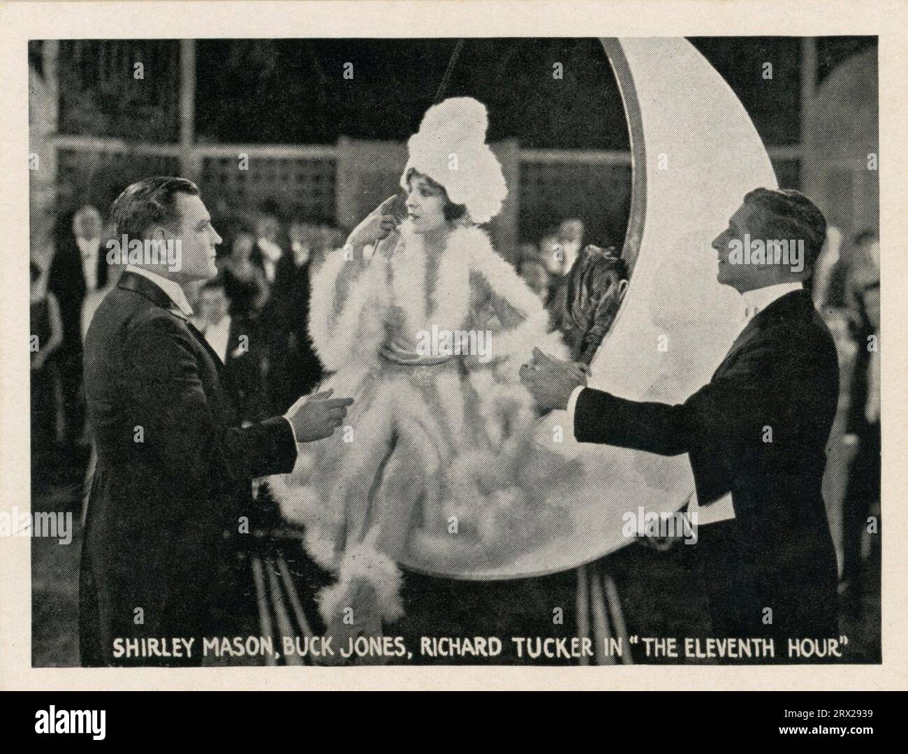 BUCK JONES SHIRLEY MASON e RICHARD TUCKER all'UNDICESIMA ORA del 1923, il regista BERNARD DURNING Fox Film Corporation dalla REALIZZAZIONE DEI FILM 15 Views / souvenir Pictures prodotti per Bardell Pictures come set No.21 pubblicato per Pacific Novelty Co. San Francisco-Seattle-Los Angeles nel 1924 Foto Stock