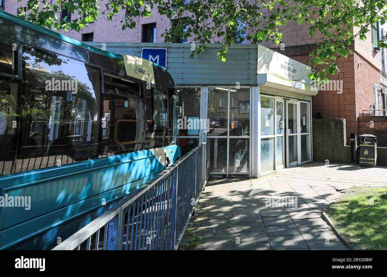 Stazione degli autobus di Shrewsbury, Shrewsbury, Shropshire, Inghilterra, Regno Unito Foto Stock