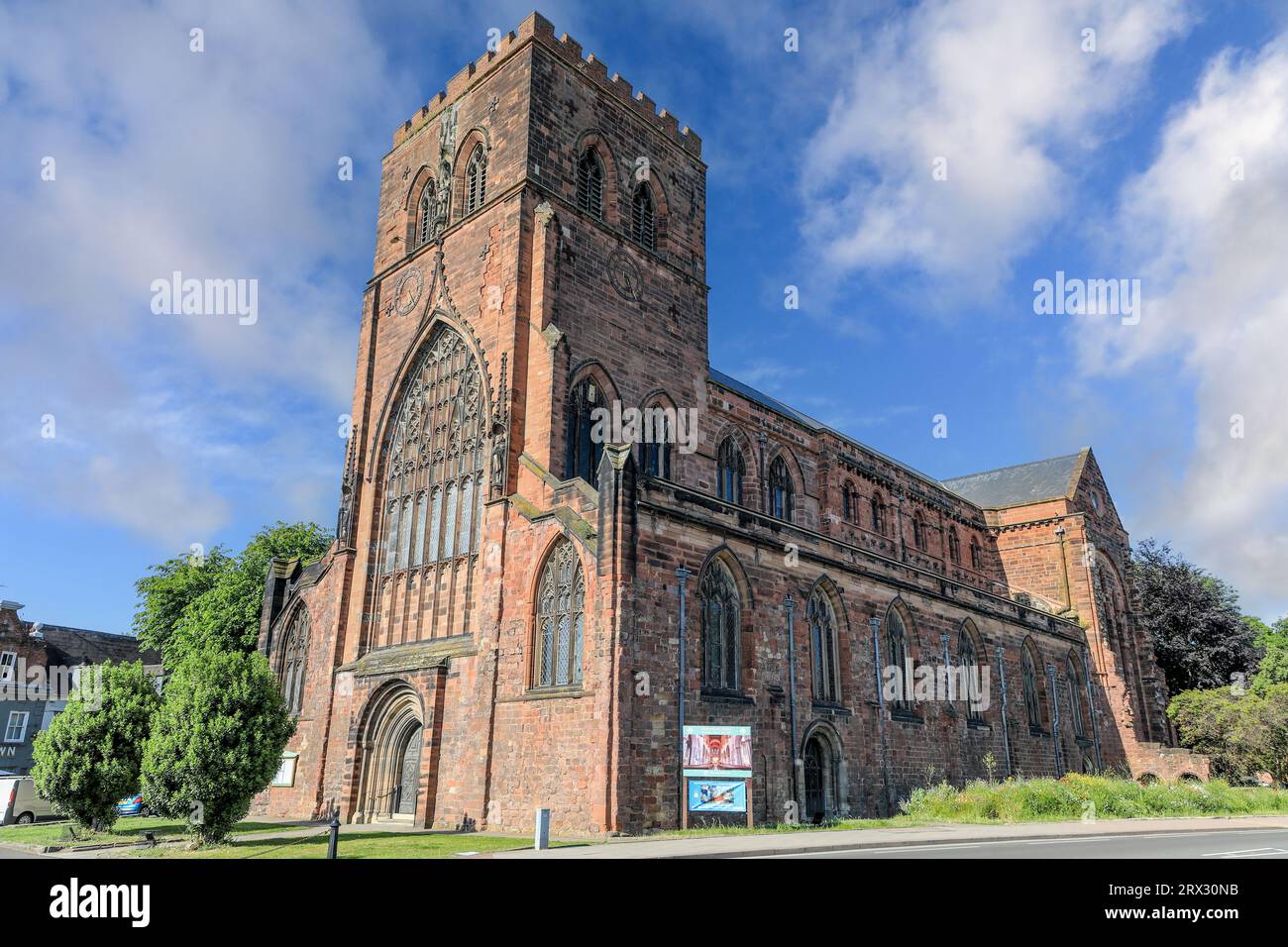 La chiesa abbaziale della Santa Croce, comunemente nota come Abbazia di Shrewsbury, Shrewsbury, Shropshire, Inghilterra, Regno Unito Foto Stock