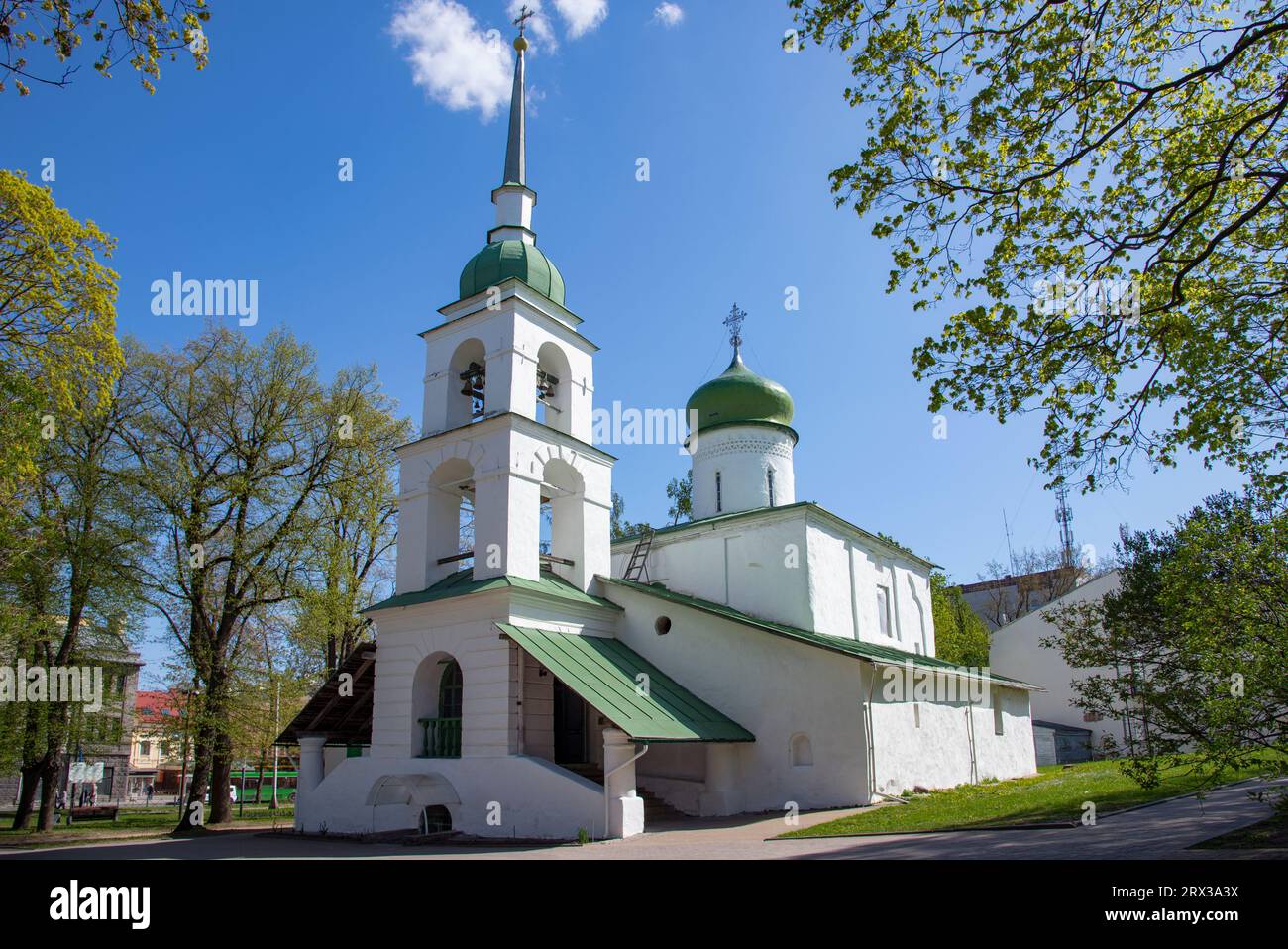 L'antica chiesa del Santo grande Martire Anastasia. Pskov, Russia Foto Stock