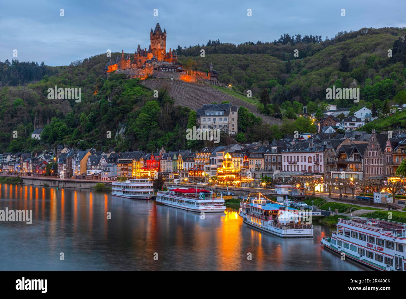 Castello di Cochem, Eifel, Renania-Palatinato, fiume Mosella, Germania Foto Stock