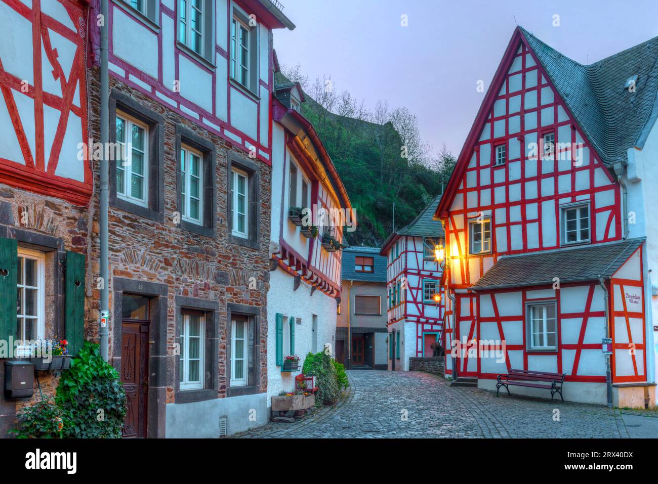 Monreal, Eifel, Renania-Palatinato, fiume Mosella, Germania Foto Stock