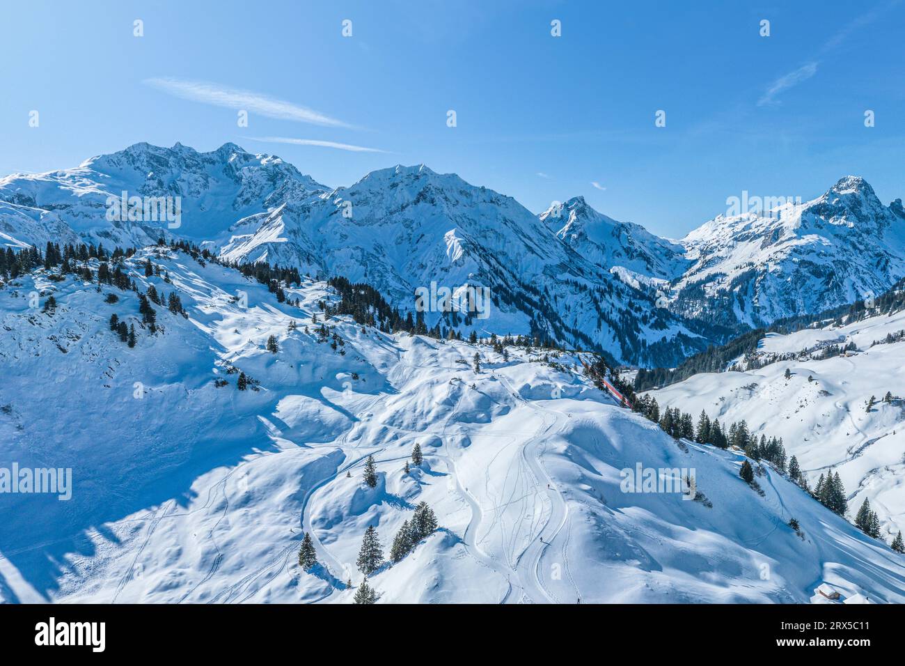 Fantastica giornata invernale intorno al passo Hochtannberg nella regione di Arlberg tra Schröcken e Warth Foto Stock