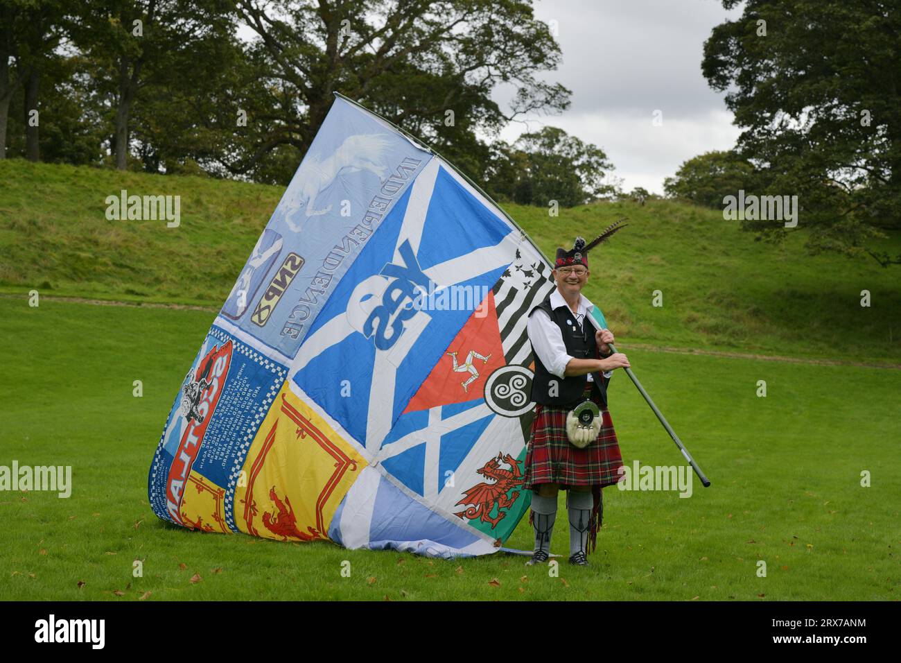 Falkirk Scotland, Regno Unito 23 settembre 2023. Centinaia di sostenitori dell'indipendenza prendono parte a una marcia e a una manifestazione per l'indipendenza scozzese. credit sst/alamy live news Foto Stock